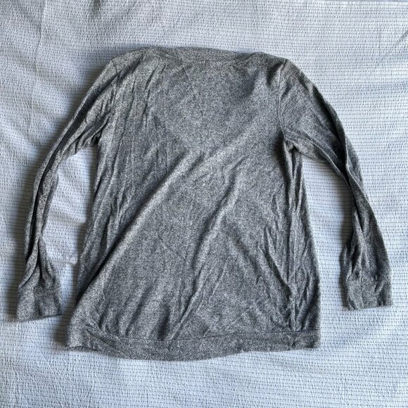 Harlowe & Graham V-Neck Long Sleeve - Picture 4 of 4